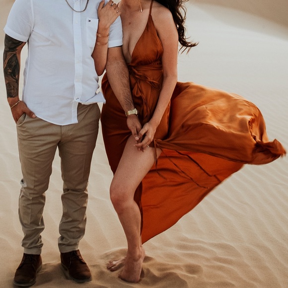 Backless, skit, bronzed maxi dress - Picture 5 of 6